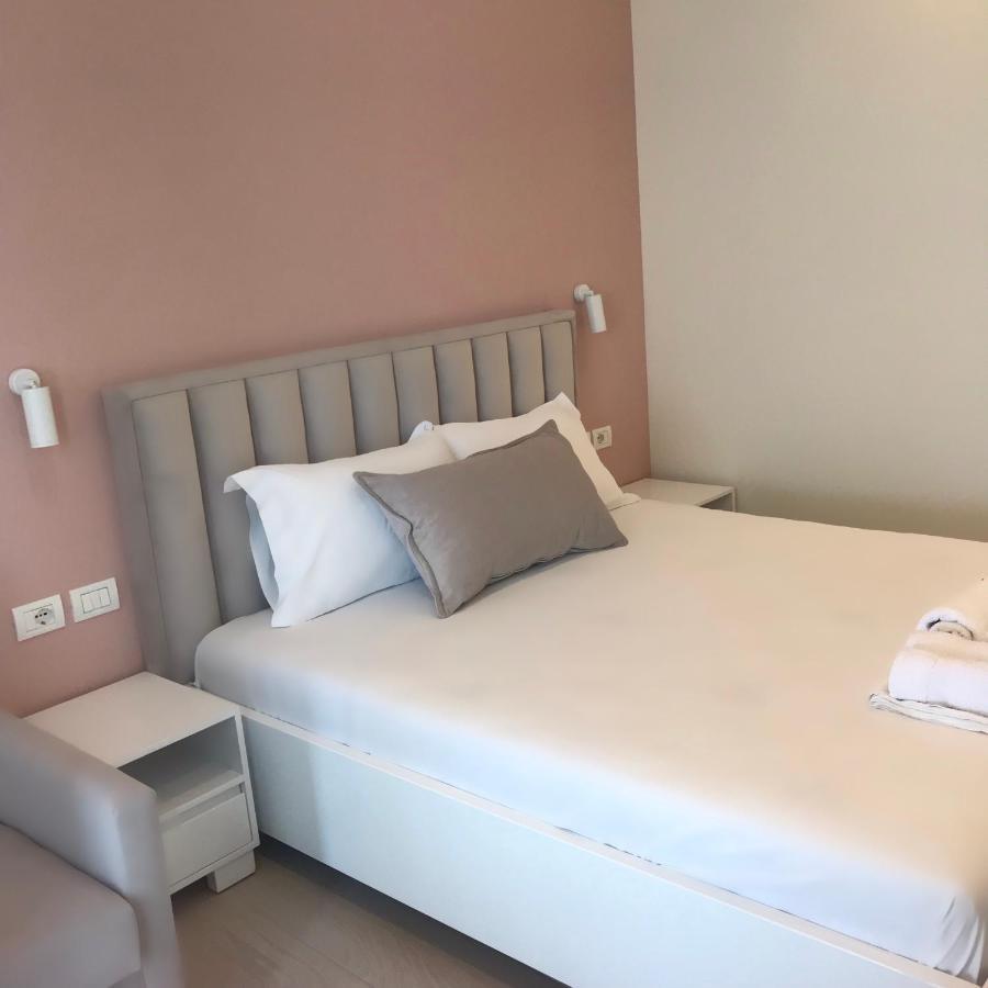 Emily'S Hotel Himarë Dış mekan fotoğraf