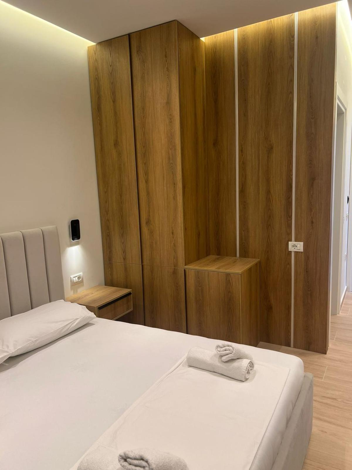 Emily'S Hotel Himarë Dış mekan fotoğraf