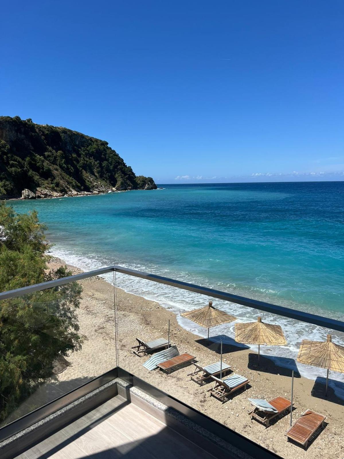 Emily'S Hotel Himarë Dış mekan fotoğraf