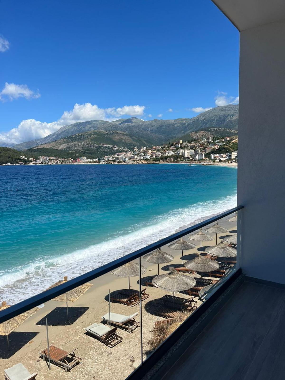 Emily'S Hotel Himarë Dış mekan fotoğraf