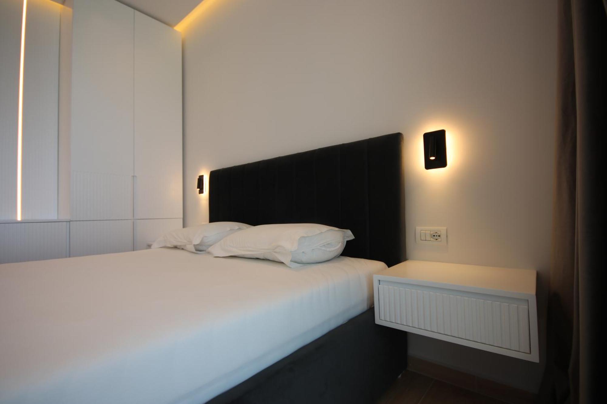 Emily'S Hotel Himarë Dış mekan fotoğraf